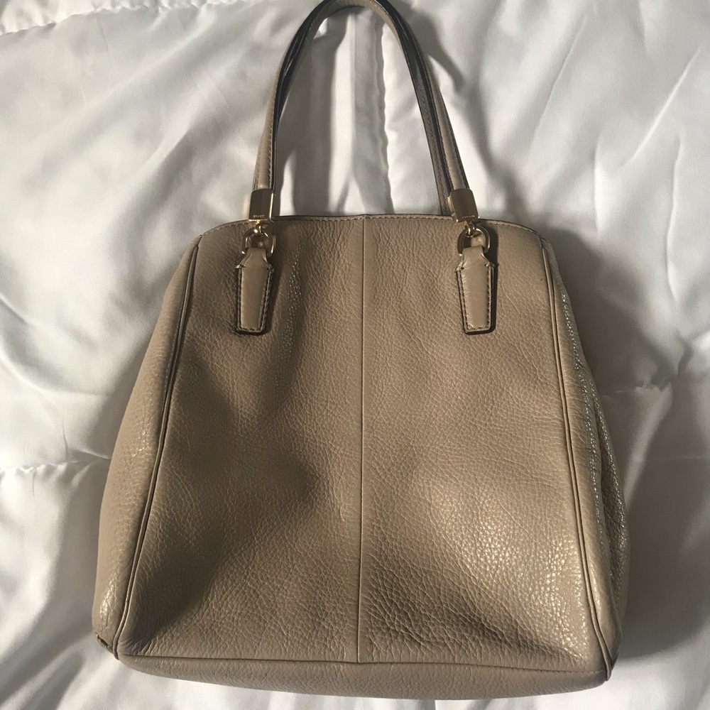 Coach Handbag - Picture 4 of 9